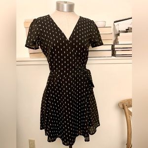 Abercrombie & Fitch Women’s Mini Dress Tie Waist Size Small Black